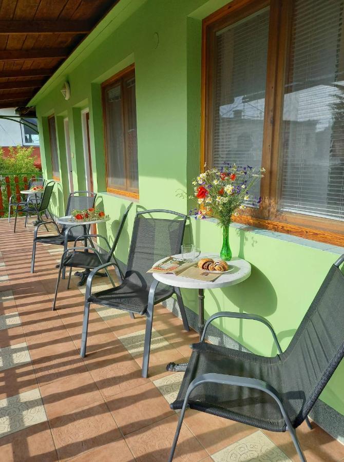 Afrodita Hotel Sturovo Exterior photo